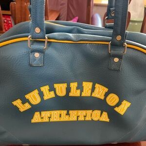 Lululemon athletics bag